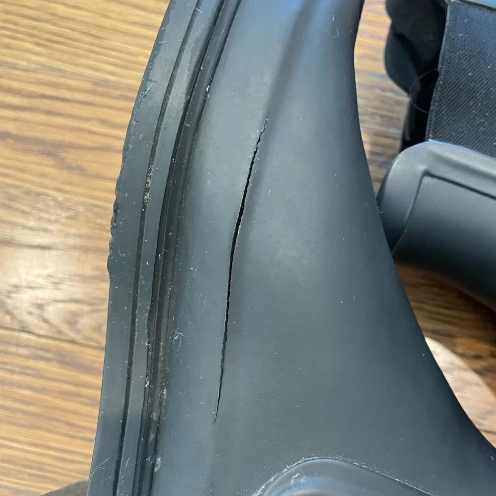 Hunter  Men's Black Original Refined Chelsea Rain Boots Size US 8- Read Desc